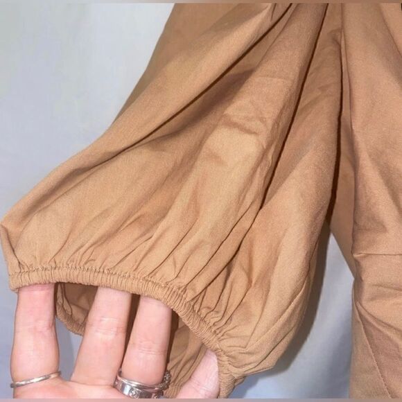 Cing a Sept NWT Vada Puff Sleeve Poplin Crop Top in Sahara Size L - Picture 6 of 11